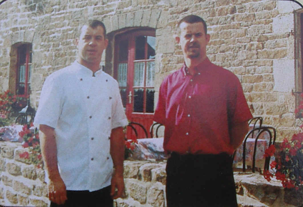 photodenous.JPG (72743 octets)